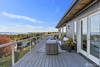 1021 Lightning Way, Camano Island, WA 98282 - Photo 23