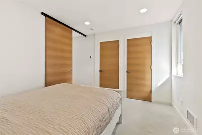 2011 NW 64th Street #B, Seattle, WA 98107 - Photo 17