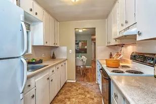 22910 Edmonds Way, Edmonds, WA 98020 - Photo 3