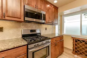 24710 11th Ave S, Des Moines, WA 98198 - Photo 11