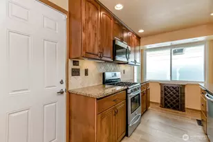 24710 11th Ave S, Des Moines, WA 98198 - Photo 11