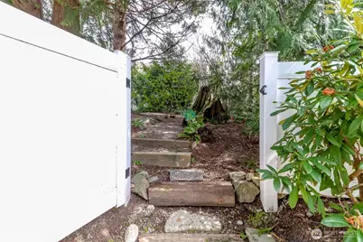 24710 11th Avenue S, Des Moines, WA 98198 - Photo 33