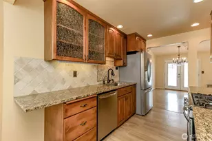 24710 11th Ave S, Des Moines, WA 98198 - Photo 9