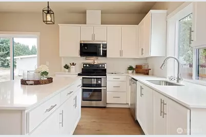 695 3rd Street #B, Langley, WA 98260 - Photo 7