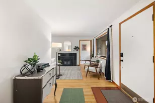 2321 NE 128th St, Seattle, WA 98125 - Photo 5