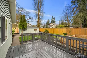 2321 NE 128th St, Seattle, WA 98125 - Photo 39