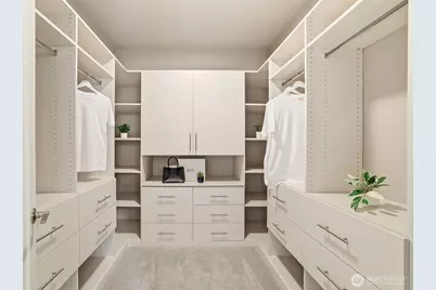 24387 NE 24th Street, Sammamish, WA 98074 - Photo 25