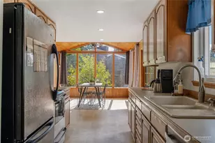 12011 SE 157th Pl, Renton, WA 98058 - Photo 15