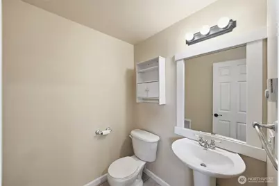 1721 Madison Street #B, Everett, WA 98203 - Photo 17