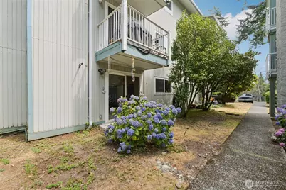 5806 200th Street SW #F, Lynnwood, WA 98036 - Photo 19