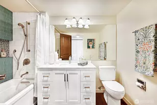 1818 Bigelow Ave N, Seattle, WA 98109 - Photo 21