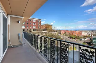 1818 Bigelow Ave N, Seattle, WA 98109 - Photo 33