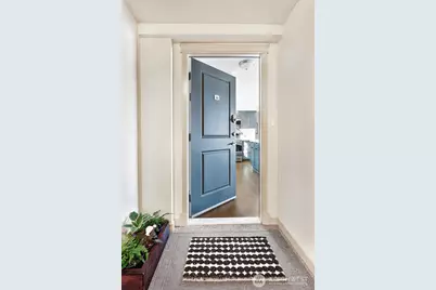 1818 Bigelow Avenue N #301, Seattle, WA 98109 - Photo 3