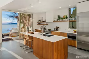 4717 Beach Dr SW, Seattle, WA 98116 - Photo 9