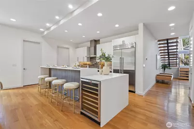 10315 NE 65th Wy, Kirkland, WA 98033 - Photo 3