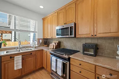 3328 124th Street SE, Everett, WA 98208 - Photo 9