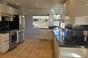 4234 NE 89th St, Seattle, WA 98115 - Photo 5