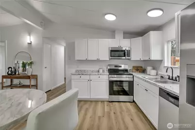 375 Union Avenue SE #136, Renton, WA 98059 - Photo 11