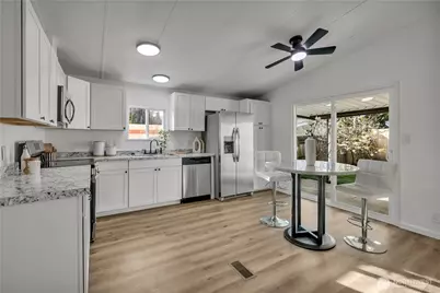 375 Union Avenue SE #136, Renton, WA 98059 - Photo 9