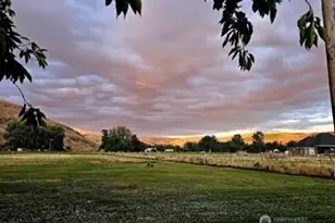 54884 Day Rd, Milton-Freewater, OR 97862 - Photo 1