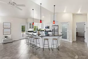 6127 70th St NE, Marysville, WA 98270 - Photo 5