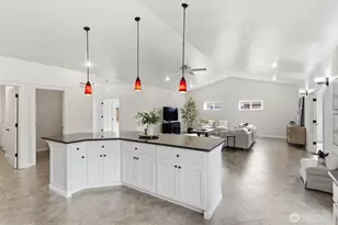 6127 70th St NE, Marysville, WA 98270 - Photo 7