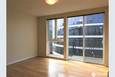 3104 Western Avenue #513, Seattle, WA 98121 - Photo 5