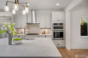 10317 Sand Point Way NE, Seattle, WA 98125 - Photo 15