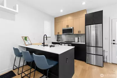 10354 Wallingford Ave N #B, Seattle, WA 98133 - Photo 7