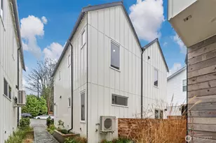 10354 Wallingford Ave N, Seattle, WA 98133 - Photo 19