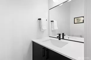 10354 Wallingford Ave N, Seattle, WA 98133 - Photo 11