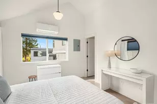 411 B NE 80th St, Seattle, WA 98115 - Photo 15