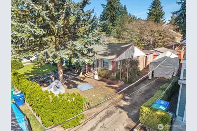 14022 Roslyn Place N, Seattle, WA 98133 - Photo 29