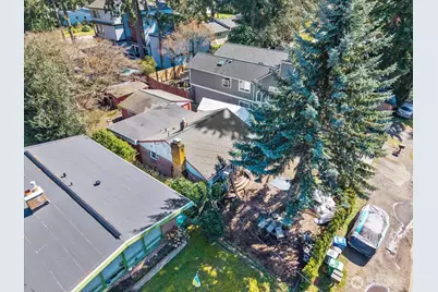 14022 Roslyn Place N, Seattle, WA 98133 - Photo 3