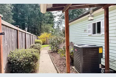 521 NE Larson Lake Rd, Belfair, WA 98528 - Photo 21