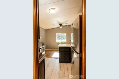 521 NE Larson Lake Rd, Belfair, WA 98528 - Photo 9