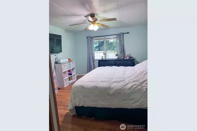 521 NE Larson Lake Rd, Belfair, WA 98528 - Photo 15