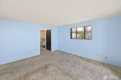 7821 East Side Drive NE, Tacoma, WA 98422 - Photo 11