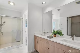 5208 S Willow St, Seattle, WA 98118 - Photo 19