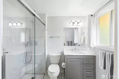 8910 56th Place W, Mukilteo, WA 98275 - Photo 17