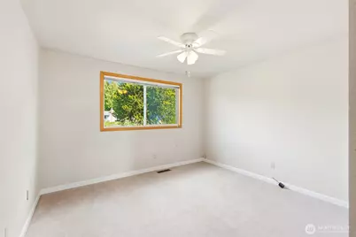 8910 56th Place W, Mukilteo, WA 98275 - Photo 19