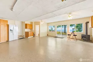 8910 56th Pl W, Mukilteo, WA 98275 - Photo 29