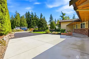 8910 56th Pl W, Mukilteo, WA 98275 - Photo 3