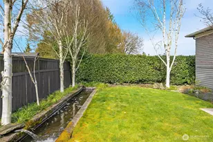 2407 11th Ave E, Seattle, WA 98102 - Photo 15