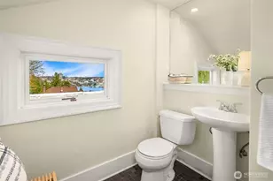 2407 11th Ave E, Seattle, WA 98102 - Photo 27