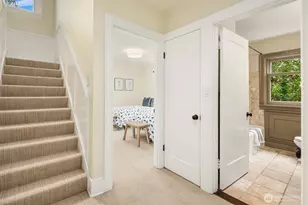 2407 11th Ave E, Seattle, WA 98102 - Photo 17