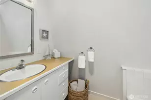 15636 Point Monroe Dr NE, Bainbridge Island, WA 98110 - Photo 13