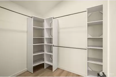 14033 Densmore Avenue N, Seattle, WA 98133 - Photo 11