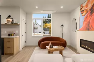 14033 Densmore Ave N, Seattle, WA 98133 - Photo 3