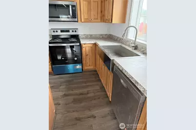 7301 NE 175th Street #115, Kenmore, WA 98028 - Photo 5